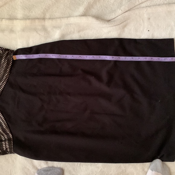 Black and tan underlay midi dress - Picture 5 of 5